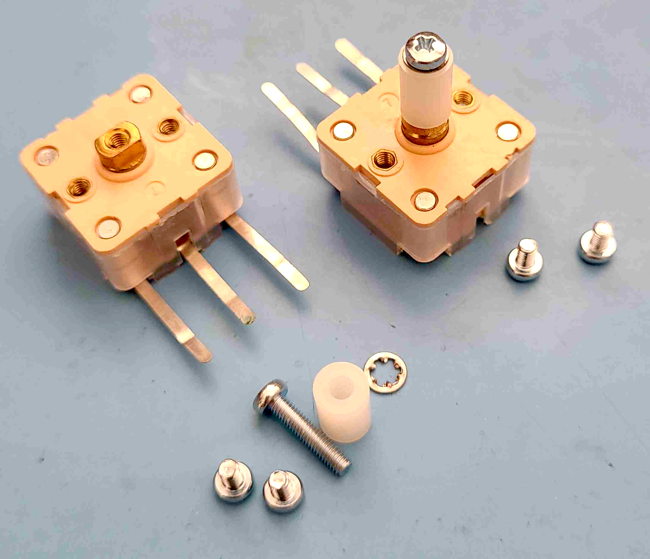 poly-assy-02